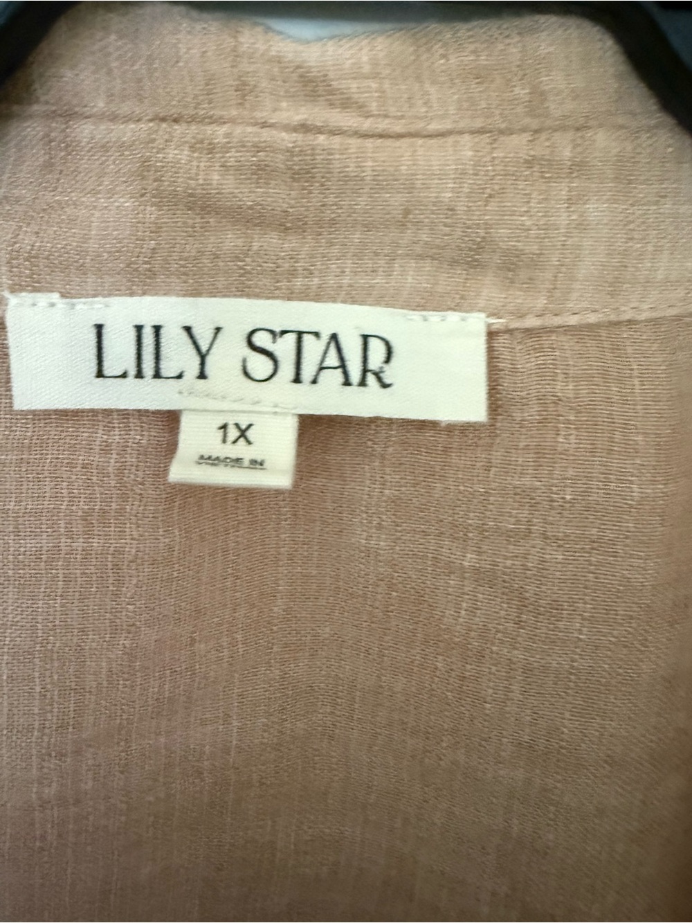 Lily Star Women's Brown Shirt. Size 1X Neck V with an elastic band at the bottom - Picture 6 of 10